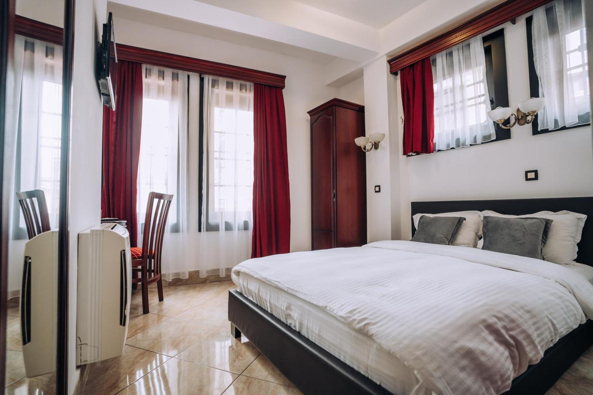 Lihnidos Square Villa โอครีด ภายนอก รูปภาพ